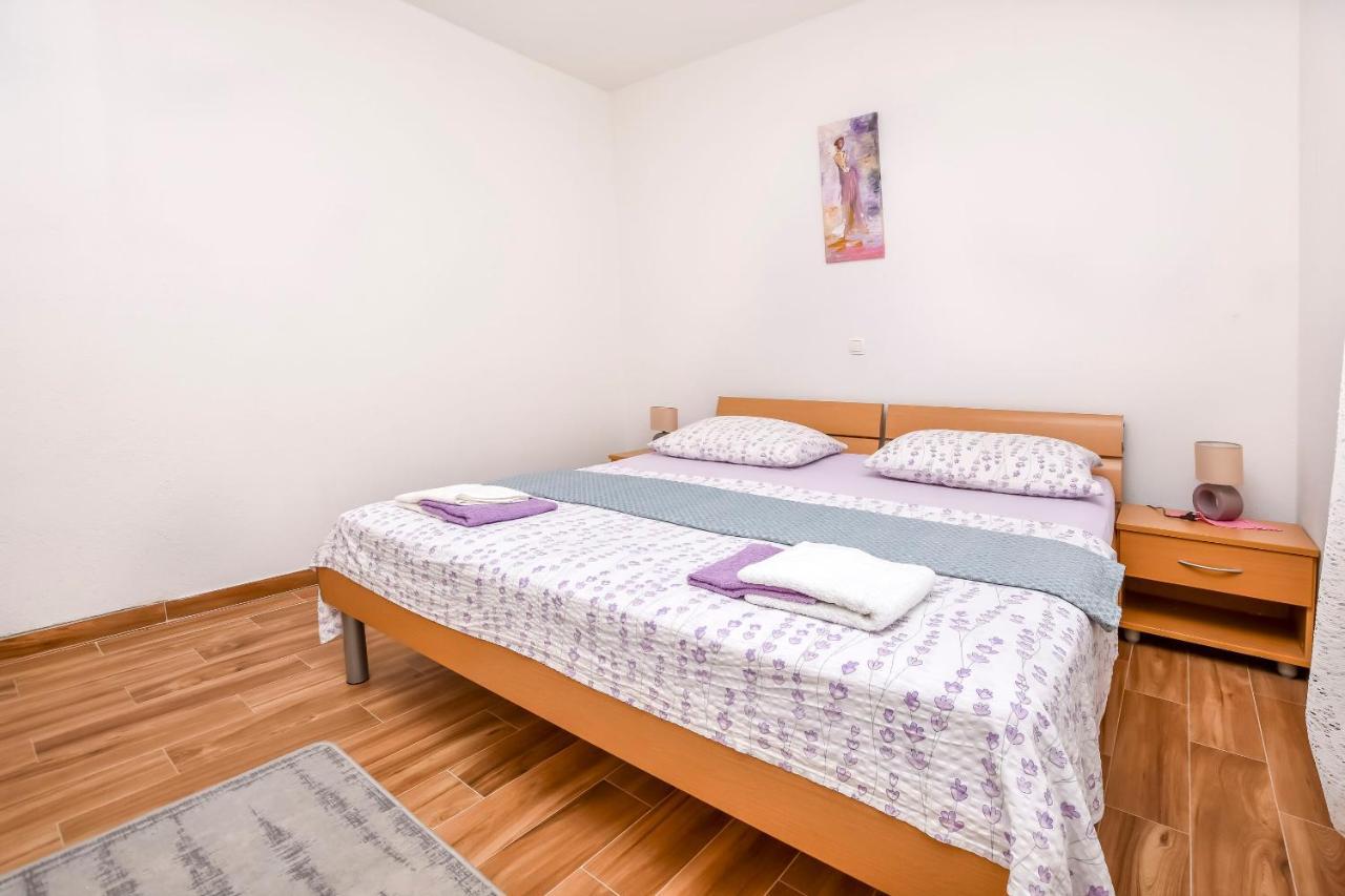 Apartments Markovic Rogoznica  Bagian luar foto