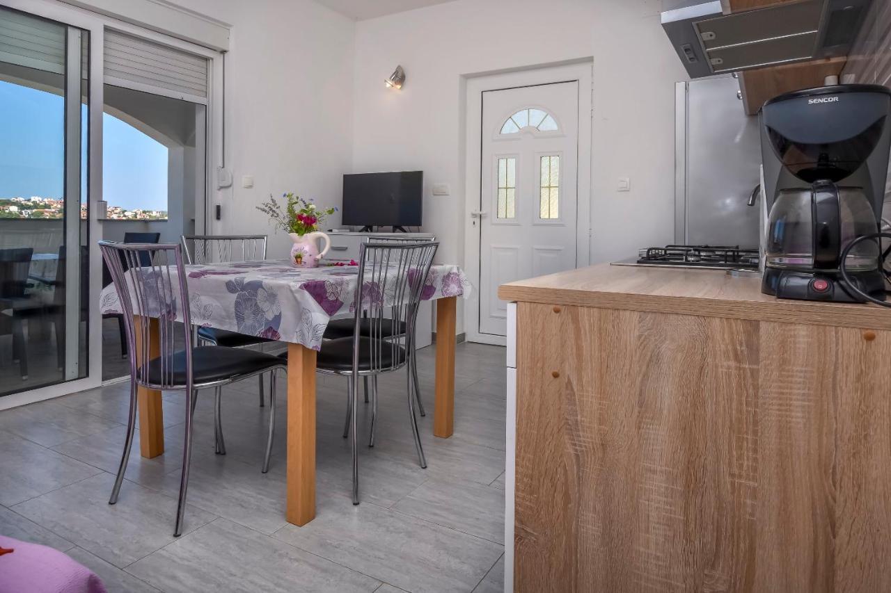 Apartments Markovic Rogoznica  Bagian luar foto