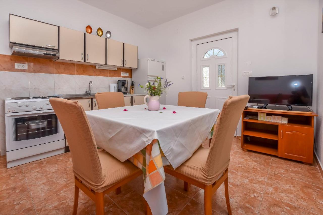 Apartments Markovic Rogoznica  Bagian luar foto